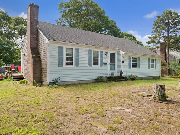 24 S Sea Ave, Yarmouth, MA 02601