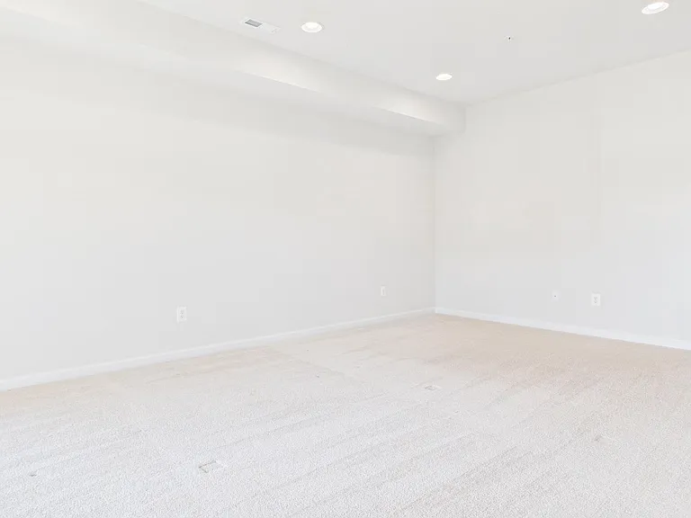 33 Chester Ct — Photo 7