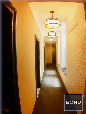 Rented by Bond New York | media 29