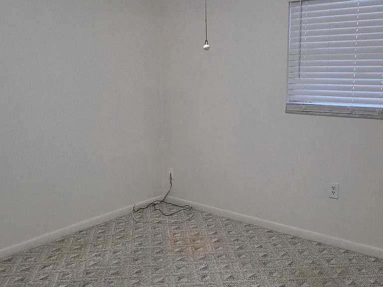 18 W Orange St — Photo 10