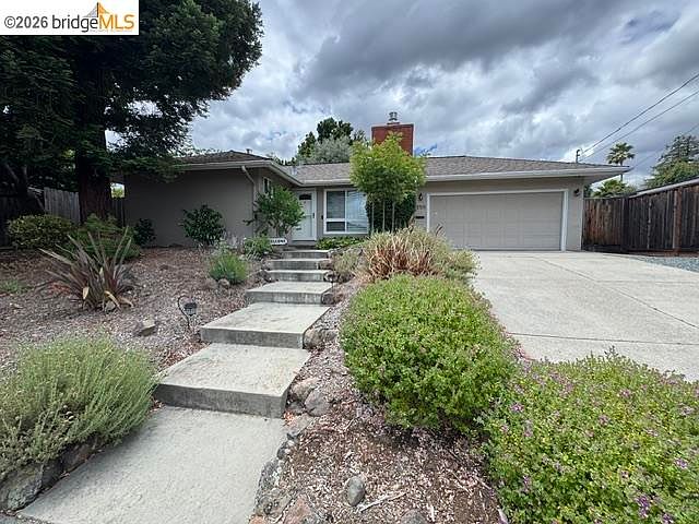 1st image of 458 Odin Dr