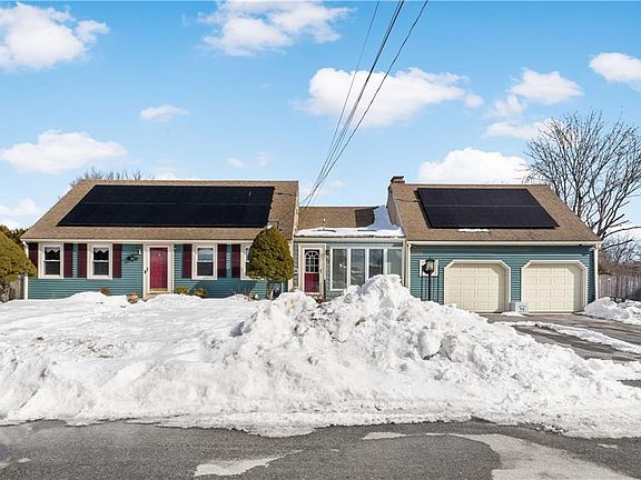 2nd image of 33 Detroit Ave