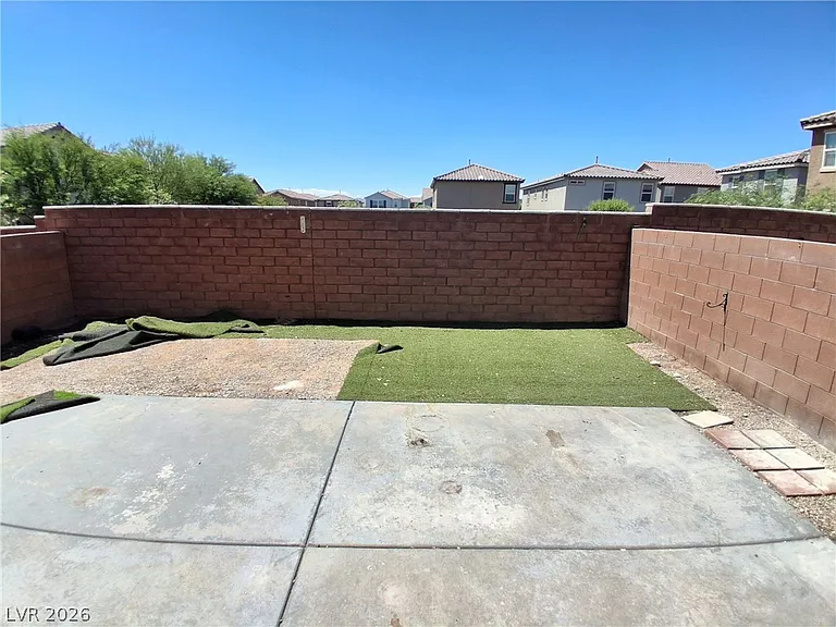 8011 Torremolinos Ave — Photo 28