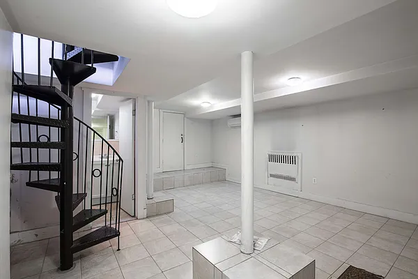 Rented by Nooklyn NYC LLC | media 40