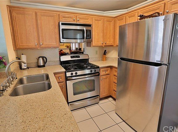 5th image of 3438 Evergreen Dr