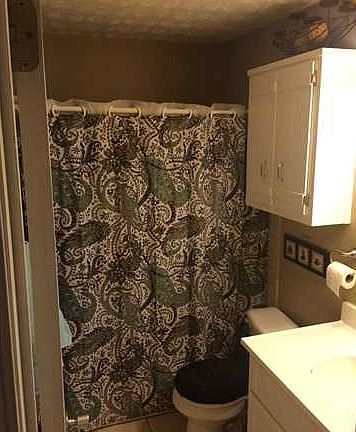 4th image of 2119 Carraway St