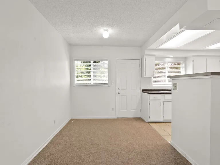 736 N. Euclid Street — Photo 8