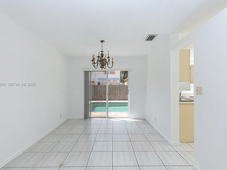2592 W Saratoga Dr — Photo 11