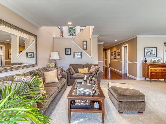 4th image of 147 Hidden Ponds Cir #147