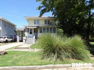 210 W Lincoln St, Harrisburg, IL 62946