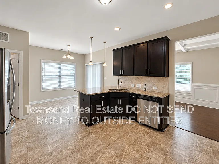 2513 Owlands Ct — Photo 6