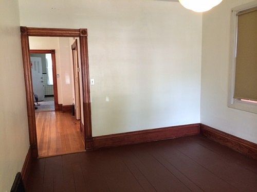 4th image of 576 Blair Ave