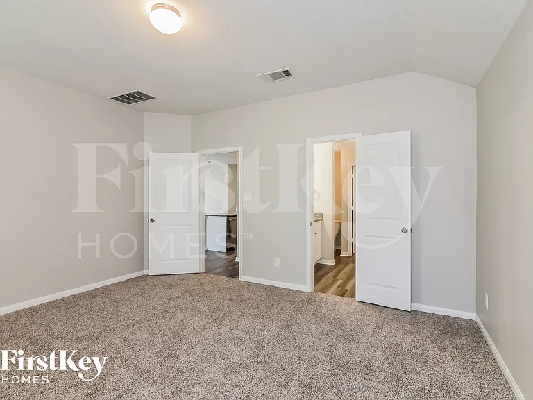 14935 Cheshire Way — Photo 8