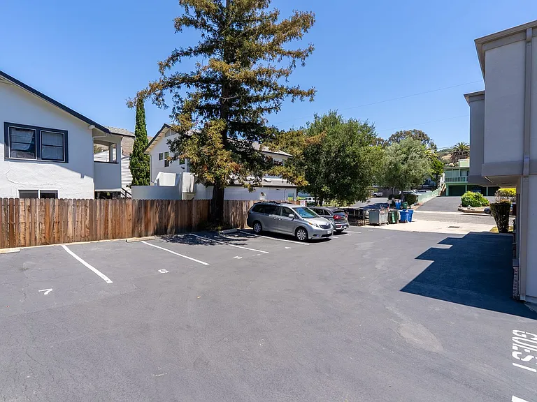1100 Leff Street — Photo 26