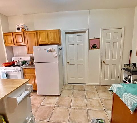 3rd image of 3242 41st St APT 2D