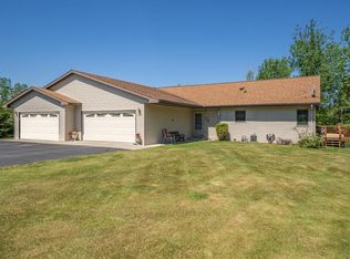 318 Pospeck Ln, Hoyt Lakes, MN 55750