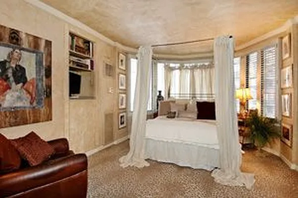 Sold by Brown Harris Stevens | media 5