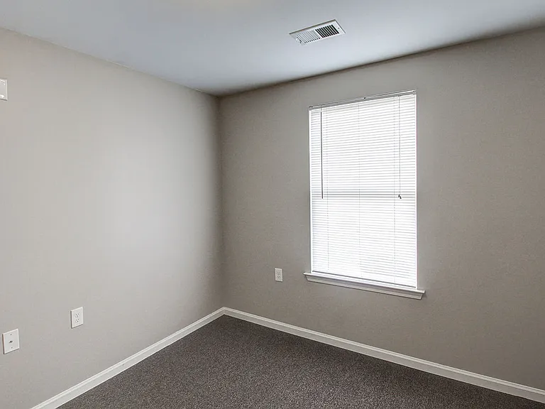 Floor plan 2 bedroom