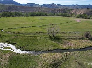 N Saint Charles St, Salmon, ID 83467