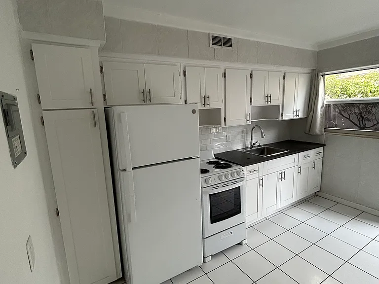 7904 Harding Ave #17 — Photo 2
