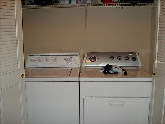3rd image of 234 Afton Sq Unit 202