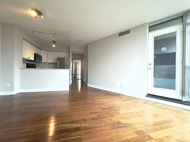 28 Harrison Garden Blvd #2005 — Photo 19