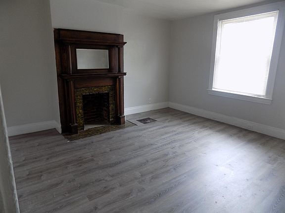 4th image of 1304 McClure St #1308