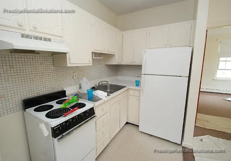 82 S Huntington Ave #21 — Photo 2