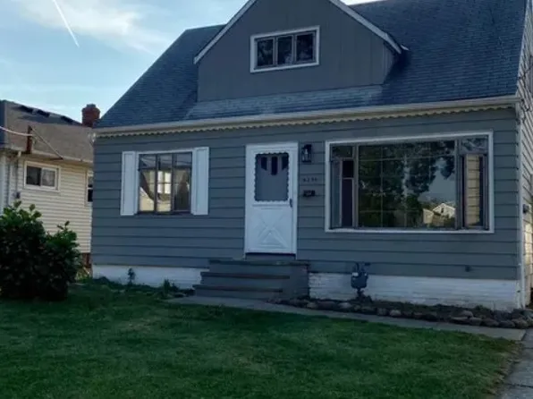 6236 Westminster Dr, Parma, OH 44129