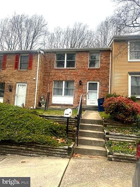 2nd image of 10121 Watkins Mill Pl