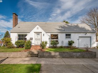 7709 NE Skidmore St, Portland, OR 97218