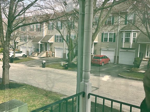 4th image of 610 Brentwood Ct