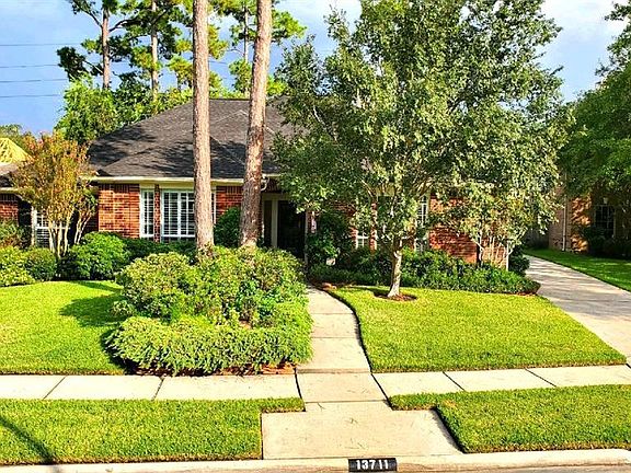 2nd image of 13711 Grey Hollow Ln