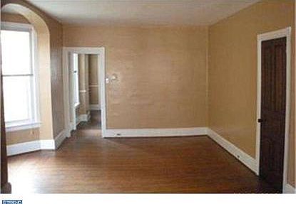 2nd image of 520 Washington Ave