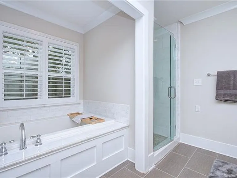 3215 Cambridge Rd — Photo 18