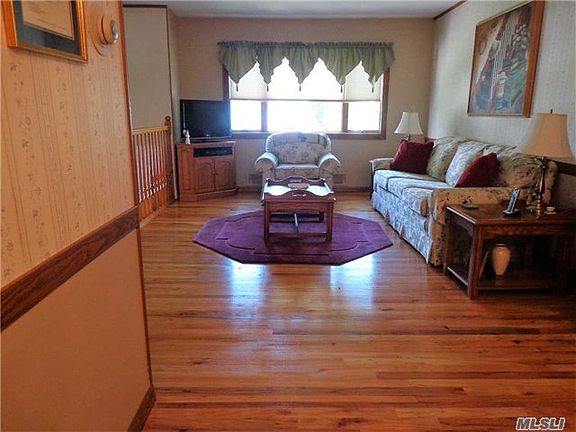 3rd image of 91 Doncaster Ave