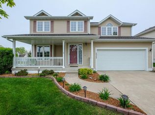 4426 Wistful Vista Dr, West Des Moines, IA 50265