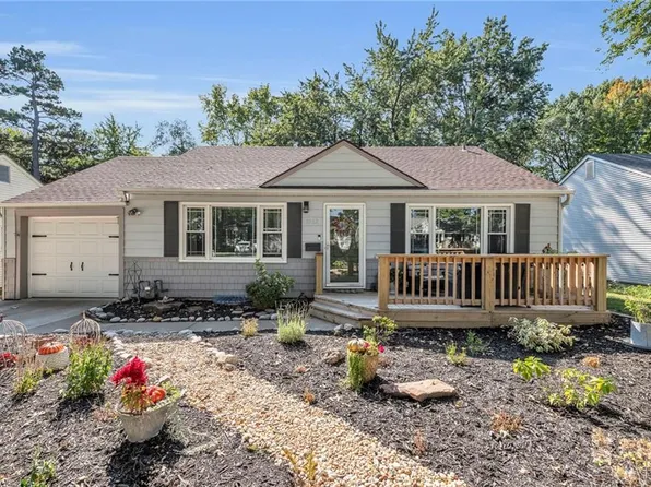 5513 W 50th Ter, Roeland Park, KS 66202