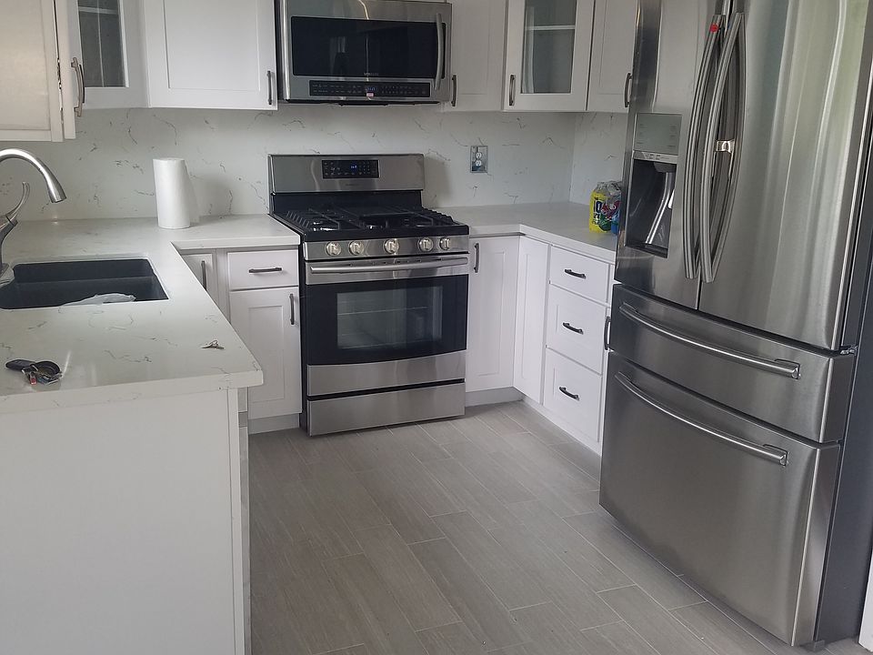 1st image of 126 W Oak Ave #House