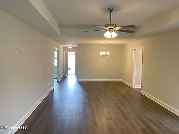 4th image of 1597 Cambria Dr
