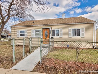 941 N Butrick St, Waukegan, IL, 60085