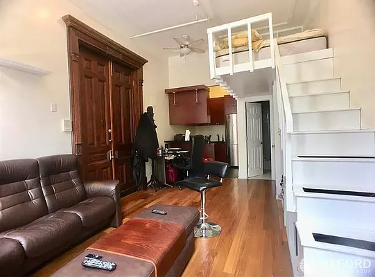 Rented by Oxford Property Group | media 17