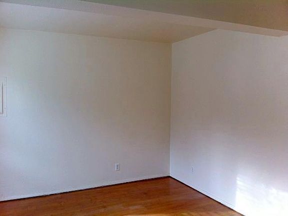 4th image of 325 Bertha Ave #B