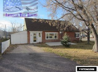 318 Paige Ave, Glendo, WY 82213