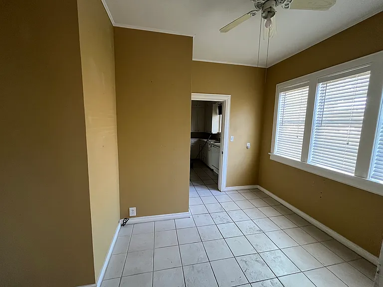 358 N Jefferson St — Photo 6