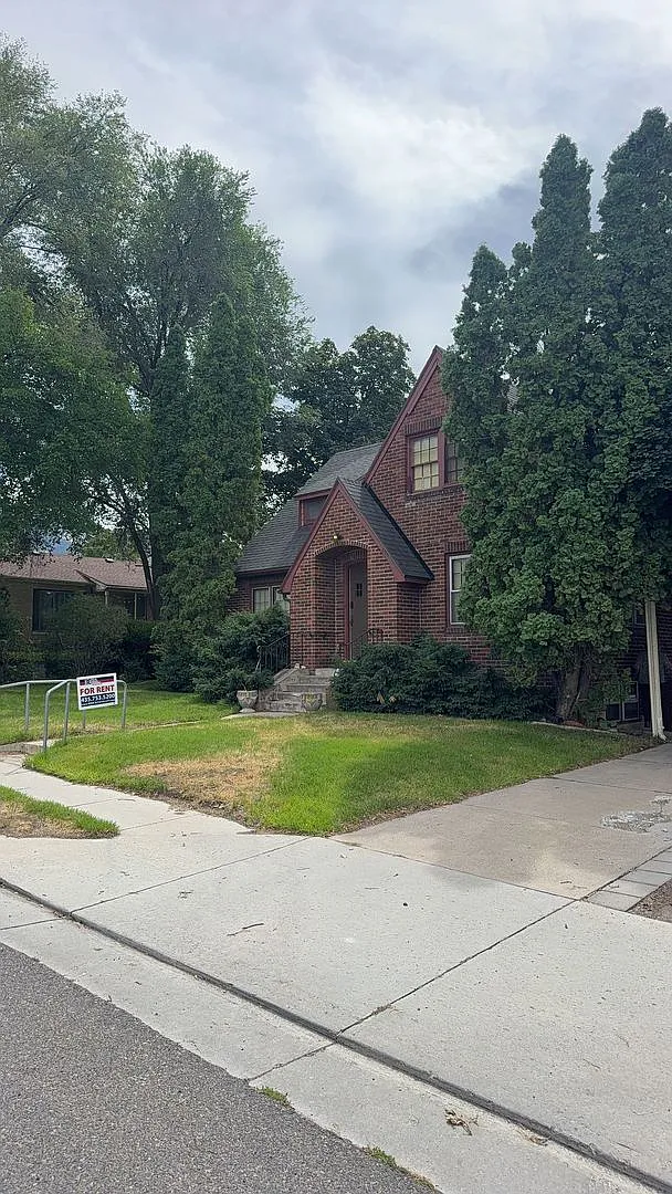 480 E 400 N — Photo 2