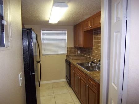 2nd image of 4882 Tangerine Ave