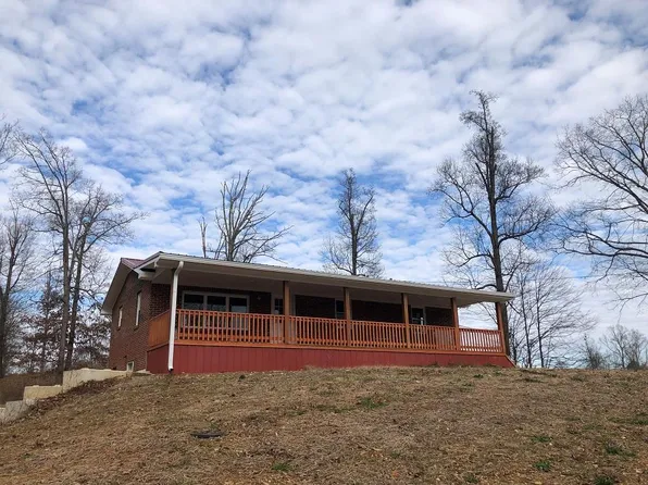 285 McLerran Cemetery Rd, Moss, TN 38575