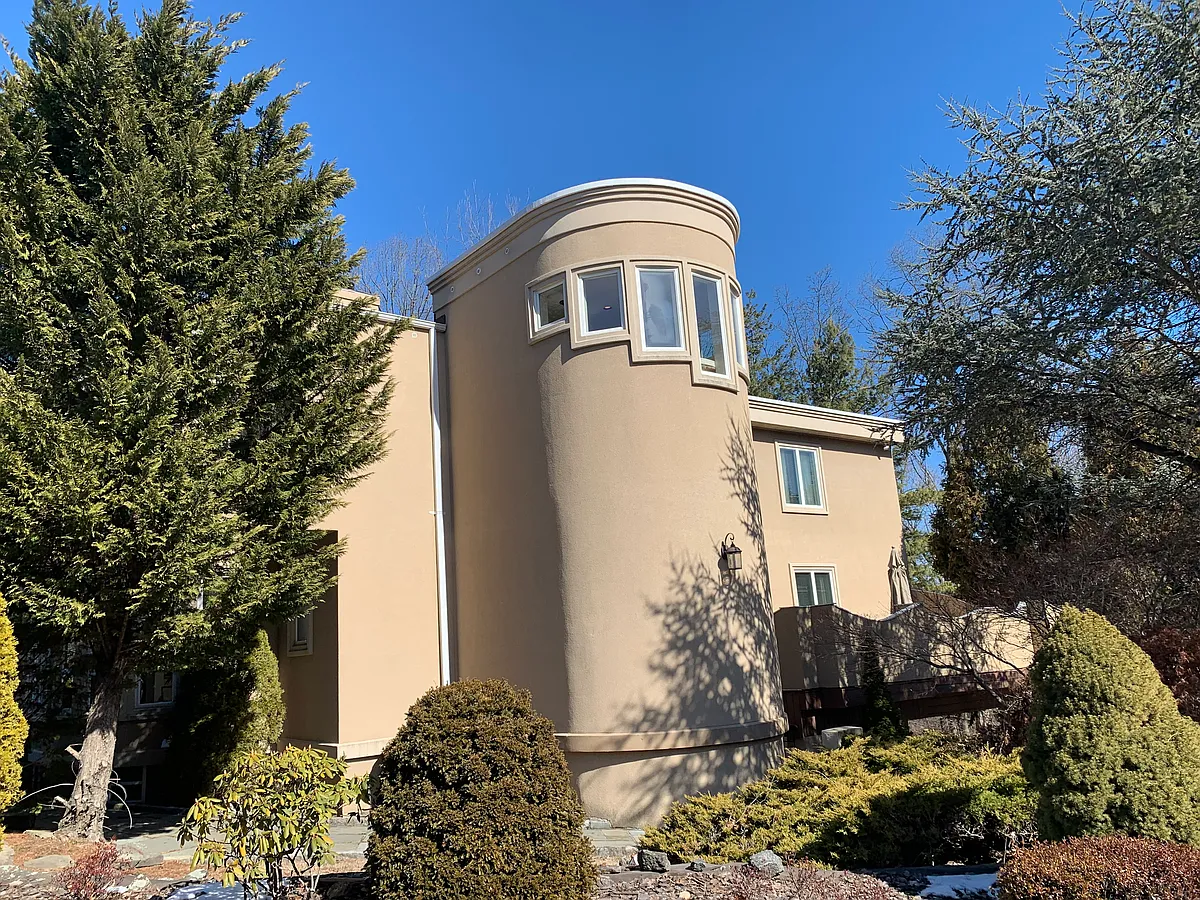 Photo 1 of 21 - 2 Stormy Circle Dr - Greenwich, CT Front Exterior _ Distinctive Curved Turret Architecture - 2 Stormy Circle Dr