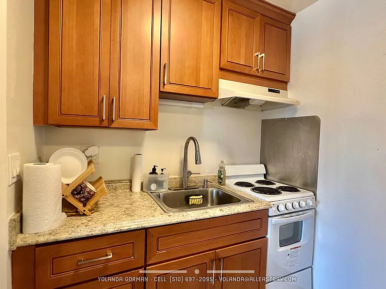 8 Admiral Dr #424 — Photo 9
